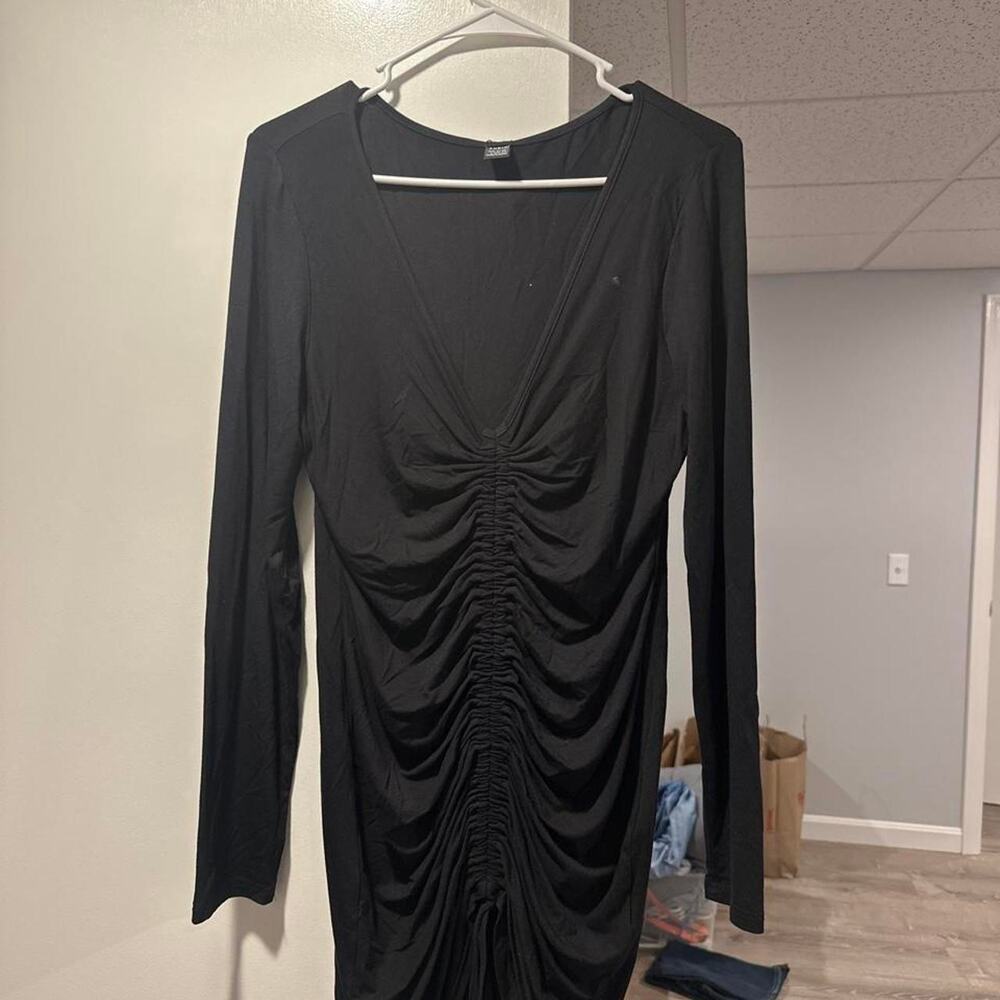 Black ruched long sleeve dress